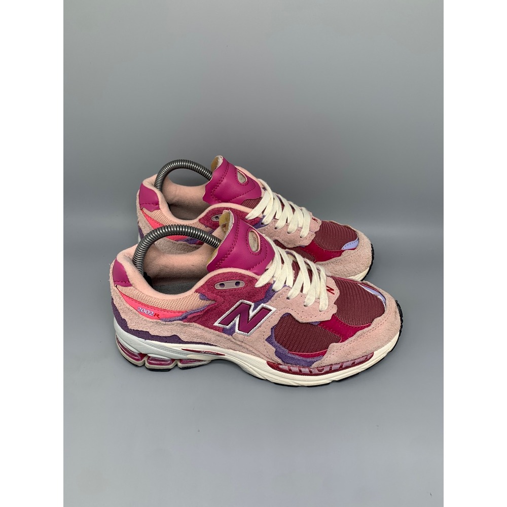 New Balance 2002R Protection Pack Pink Shoes M2002RDH Men's Sz 7 Women's Sz 8.5